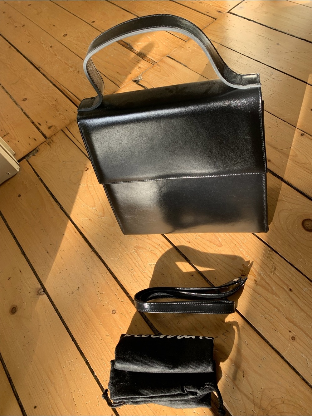 Classic Genuine Black Leather Purse (final price drop) - Picture 3 of 3